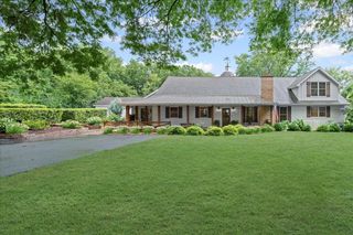 204 Country Commons Road, Trout Valley, IL 60013