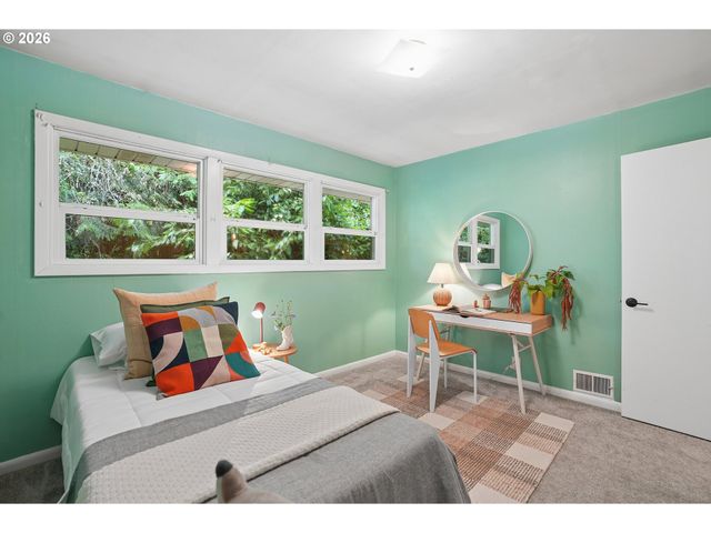 9080 Sw BRIER Ln, Portland, OR 97223