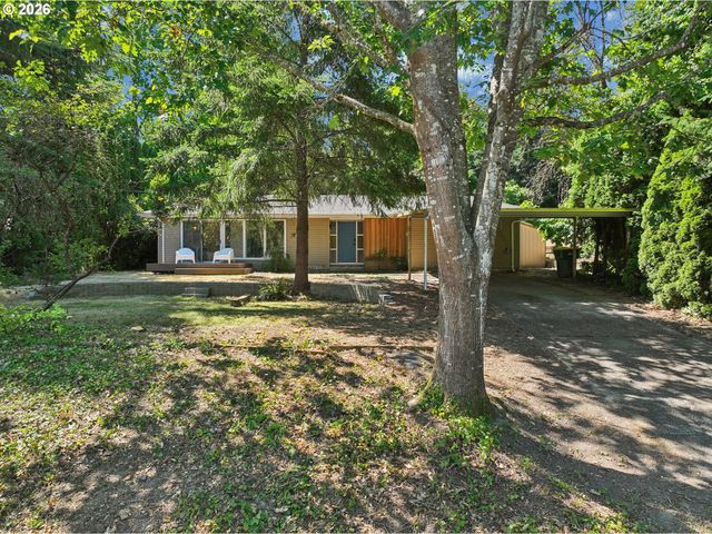 9080 Sw BRIER Ln, Portland, OR 97223