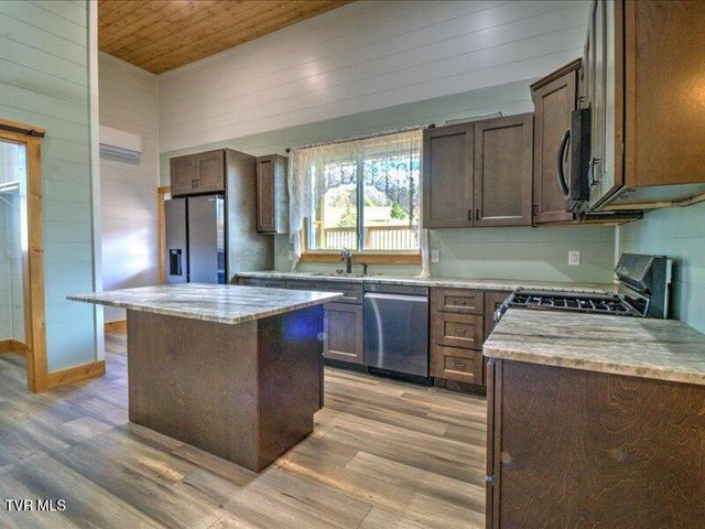 680 Mayberry Road, Jonesborough, TN 37659