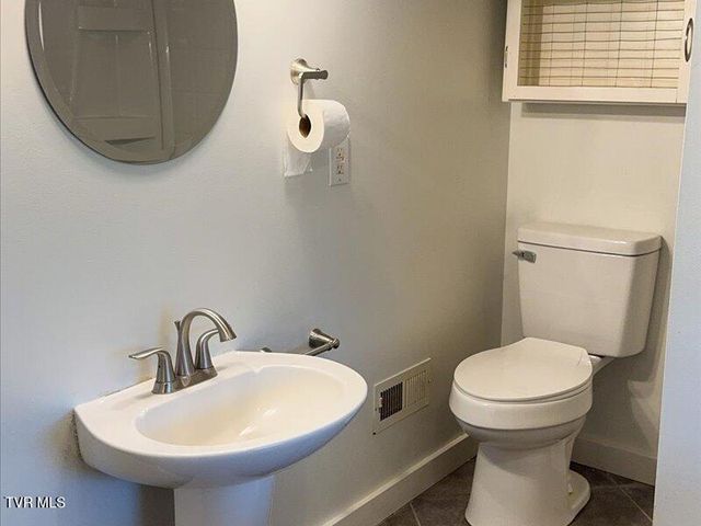 680 Mayberry Road, Jonesborough, TN 37659