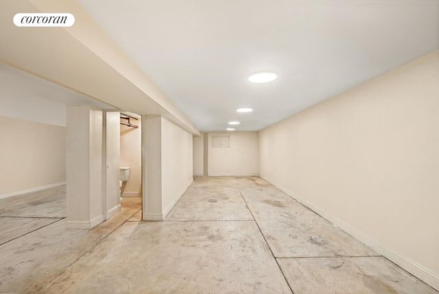 692 Washington Avenue, New York City, NY 11238