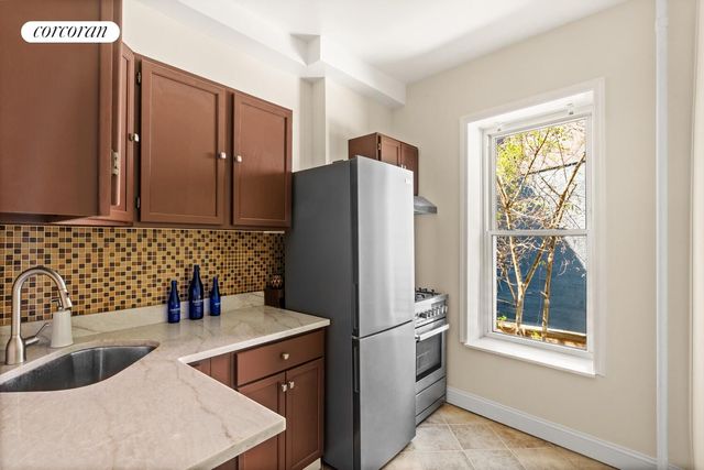 692 Washington Avenue, New York City, NY 11238