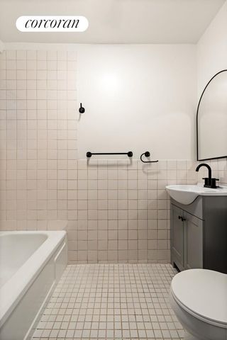 692 Washington Avenue, New York City, NY 11238