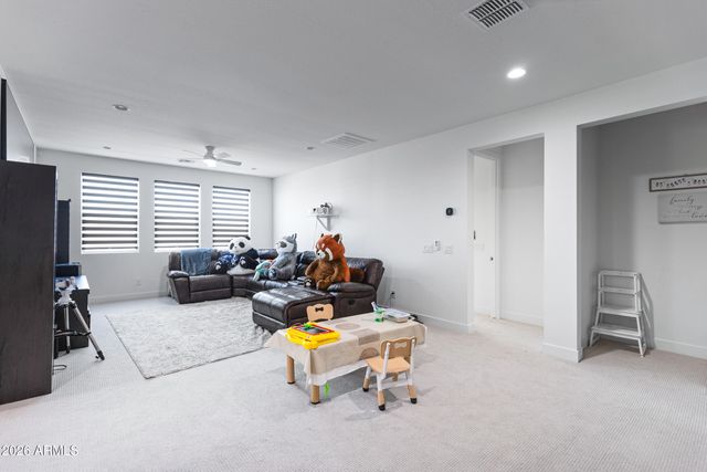 35284 N BARLEY Street, San Tan Valley, AZ 85144
