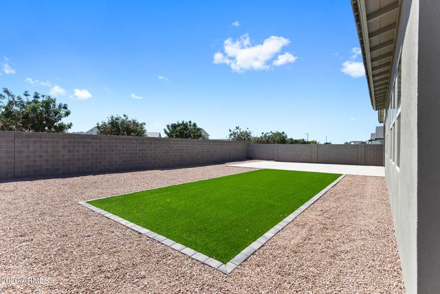 35284 N BARLEY Street, San Tan Valley, AZ 85144