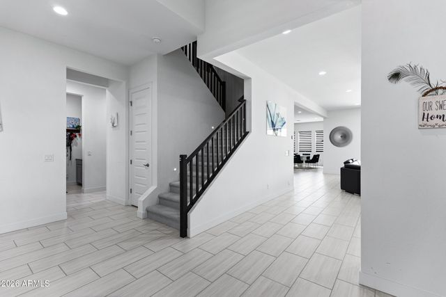 35284 N BARLEY Street, San Tan Valley, AZ 85144