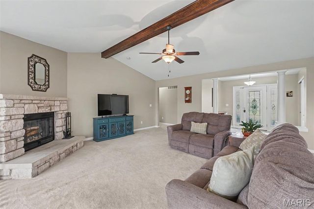 210 Prairie Lake Drive, Wentzville, MO 63385