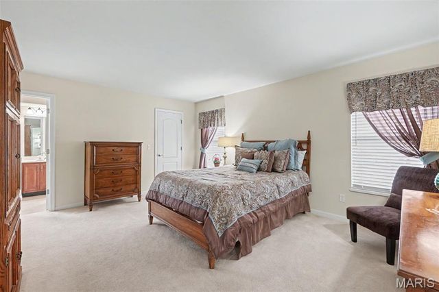 210 Prairie Lake Drive, Wentzville, MO 63385