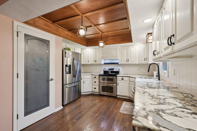 410 Six Pence Circle, Westerville, OH 43081