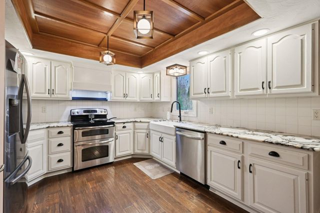 410 Six Pence Circle, Westerville, OH 43081