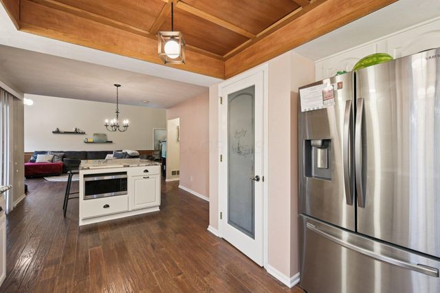 410 Six Pence Circle, Westerville, OH 43081