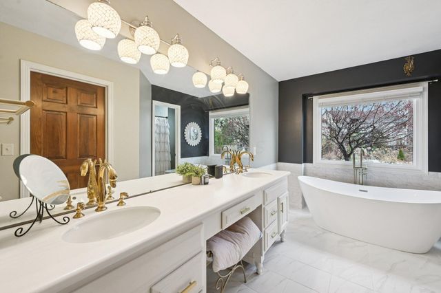 410 Six Pence Circle, Westerville, OH 43081