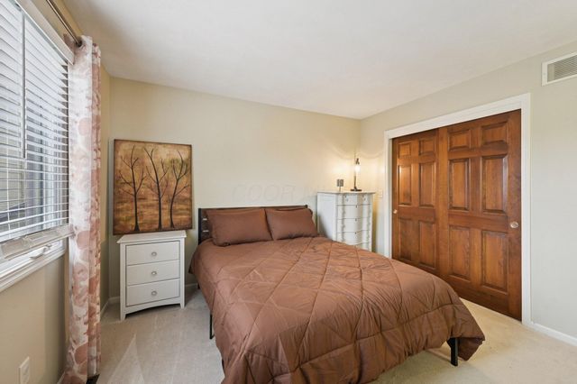 410 Six Pence Circle, Westerville, OH 43081