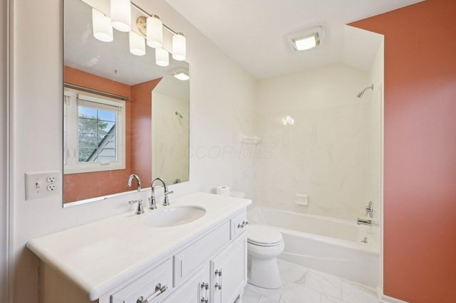 410 Six Pence Circle, Westerville, OH 43081