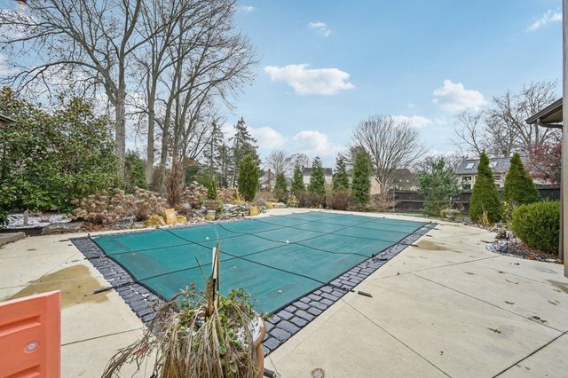 410 Six Pence Circle, Westerville, OH 43081