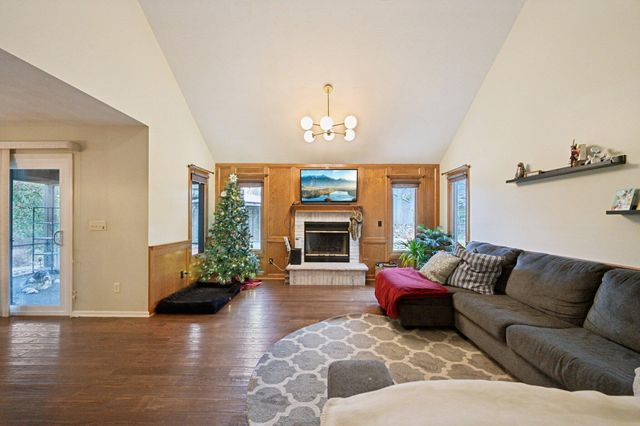 410 Six Pence Circle, Westerville, OH 43081