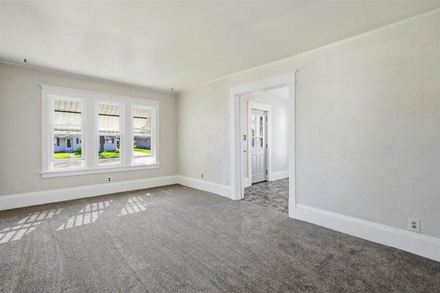 266 S SEYMOUR STREET, Fond Du Lac, WI 54935