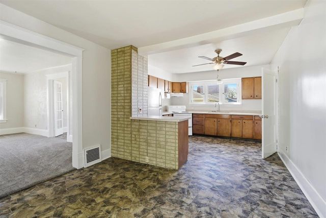 266 S SEYMOUR STREET, Fond Du Lac, WI 54935