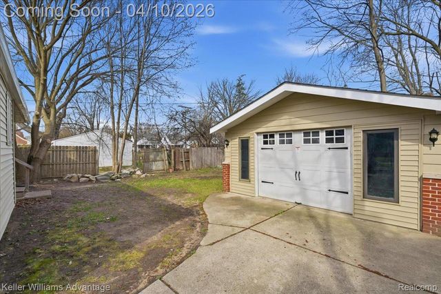 1025 Shadowlawn Street, Inkster, MI 48141