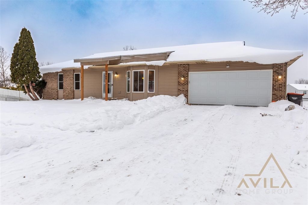 4465 Wintergreen Drive, Grand Rapids, MI 49512