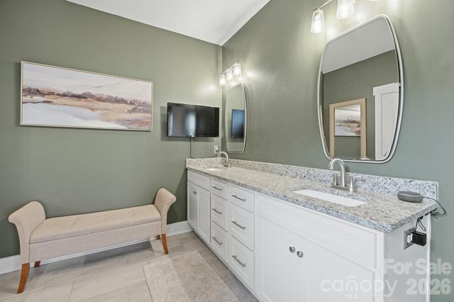 3774 Old Village Drive, Maiden, NC 28650