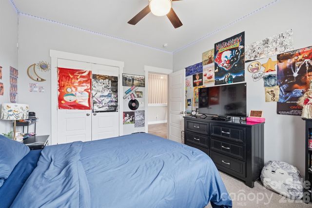 3774 Old Village Drive, Maiden, NC 28650