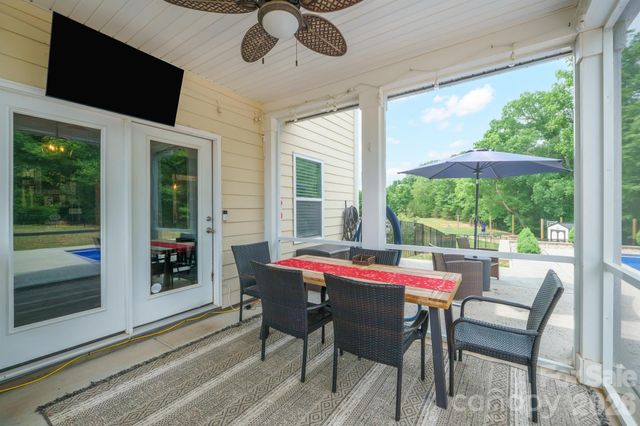 3774 Old Village Drive, Maiden, NC 28650