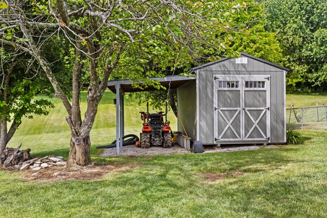 176 Doolin Way, Lancaster, KY 40444