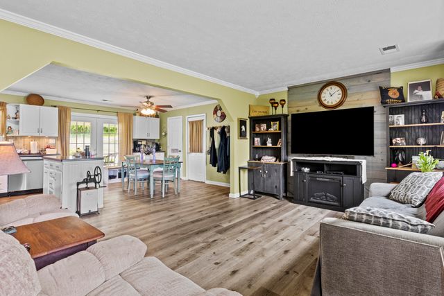 176 Doolin Way, Lancaster, KY 40444