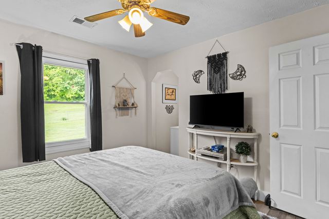 176 Doolin Way, Lancaster, KY 40444