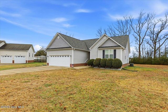40 Farmgate Court, Selma, NC 27576