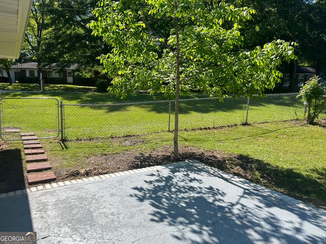 2875 Carriage Lane, South Fulton, GA 30349