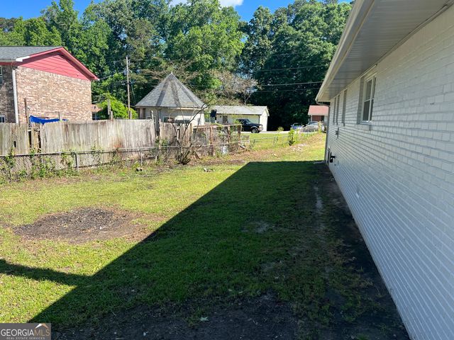 2875 Carriage Lane, South Fulton, GA 30349