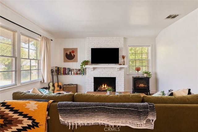 5420 Kester, Sherman Oaks, CA 91411