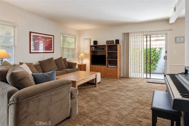 5420 Kester, Sherman Oaks, CA 91411