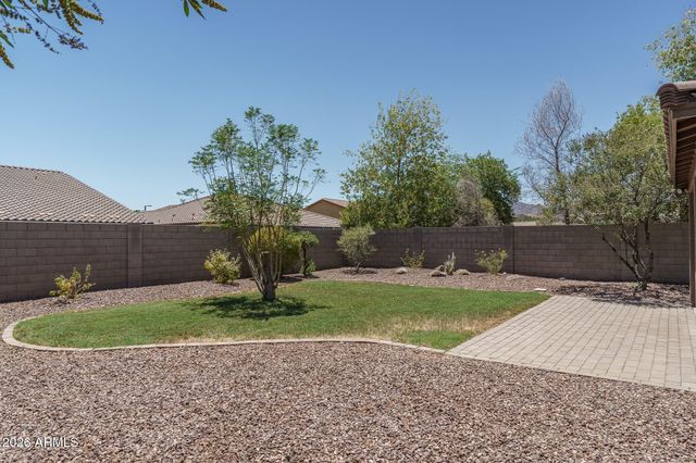 18345 W ONYX Avenue, Waddell, AZ 85355