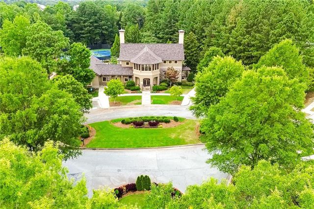 6386 Queens Court Trace, Mableton, GA 30126