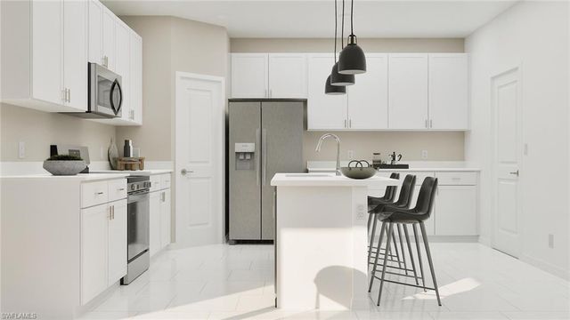 3913 Passion Vine DR, Alva, FL 33920