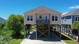 4319 E Pelican Drive, Oak Island, NC 28465