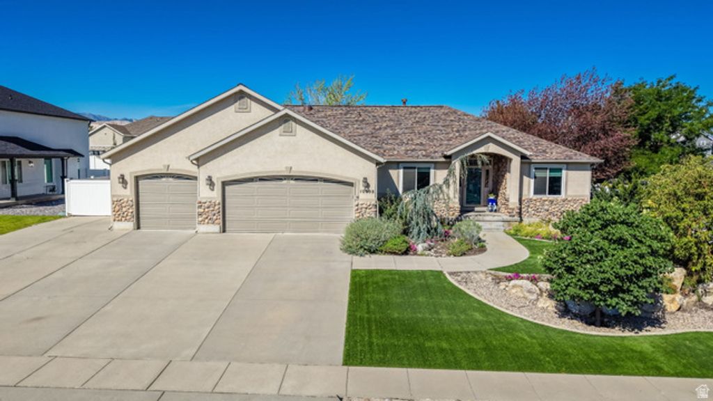 10098 S 3490 W, South Jordan, UT 84095 — exterior