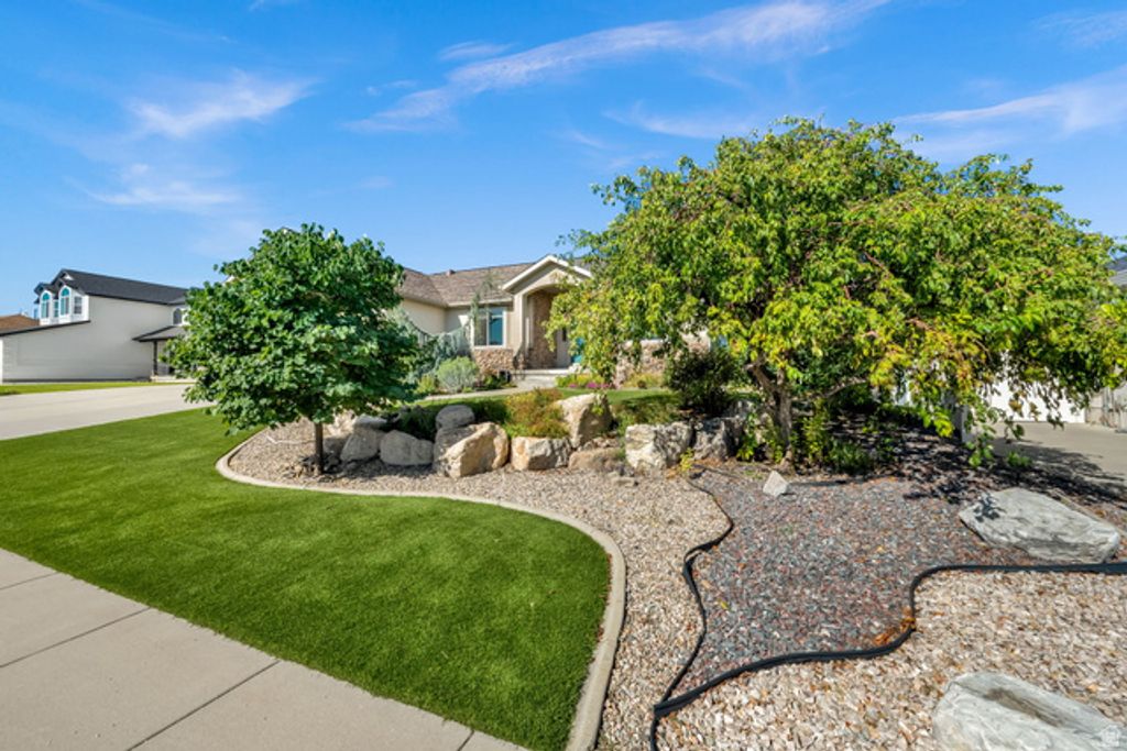 10098 S 3490 W, South Jordan, UT 84095 — photo 4