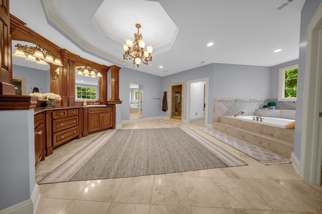 917 Jackson Avenue, Naperville, IL 60540