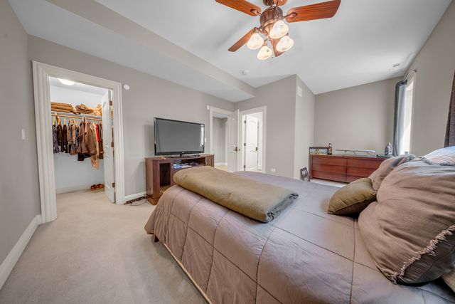 917 Jackson Avenue, Naperville, IL 60540