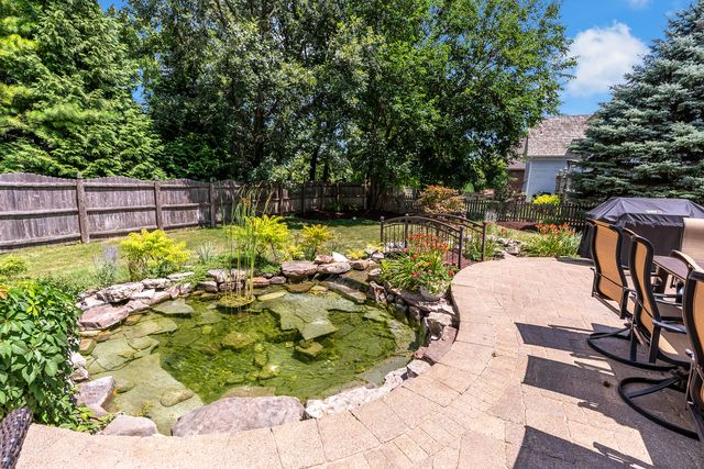 917 Jackson Avenue, Naperville, IL 60540
