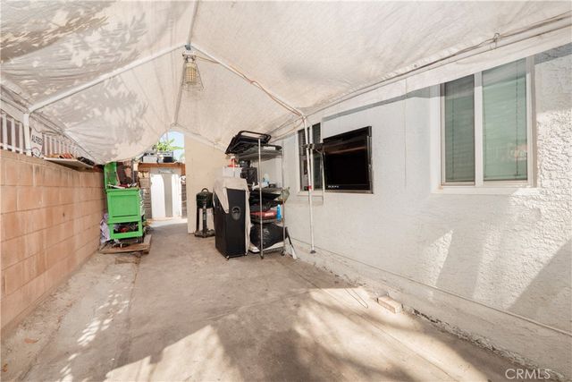 541 S Indiana, Los Angeles, CA 90063