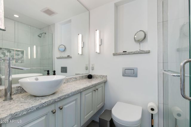 4081 E CAMPBELL Avenue, Phoenix, AZ 85018