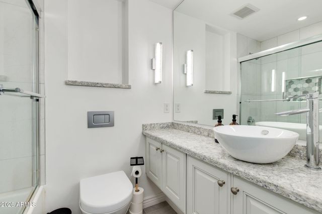 4081 E CAMPBELL Avenue, Phoenix, AZ 85018