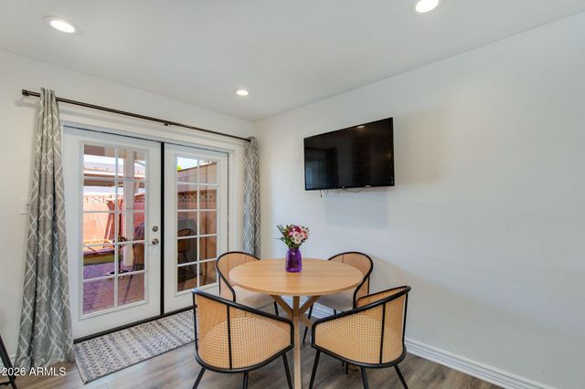 4081 E CAMPBELL Avenue, Phoenix, AZ 85018