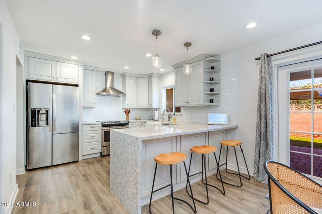 4081 E CAMPBELL Avenue, Phoenix, AZ 85018